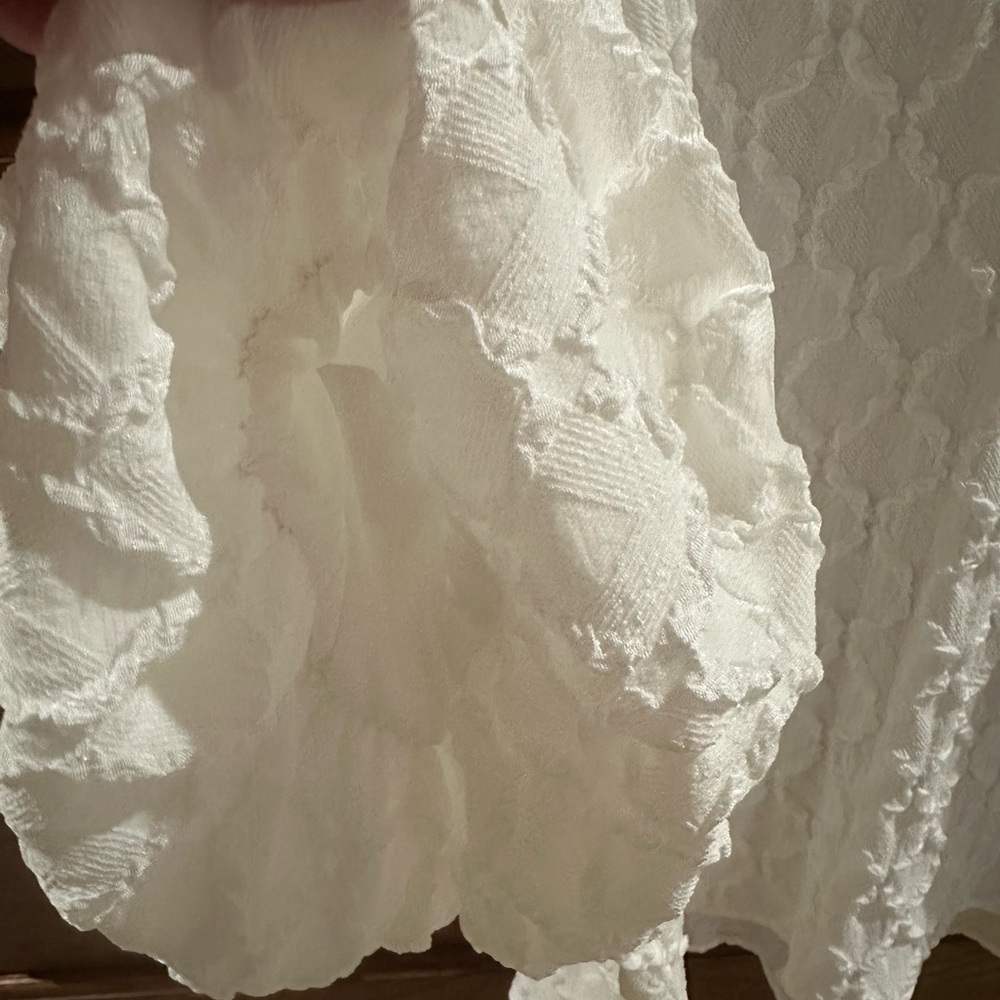 NWOT white top - Picture 4 of 10